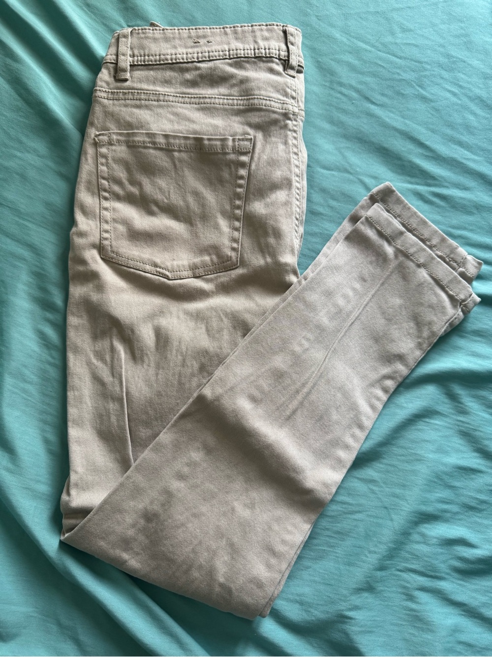 Women’s Slim Fit Jeans in Light Beige